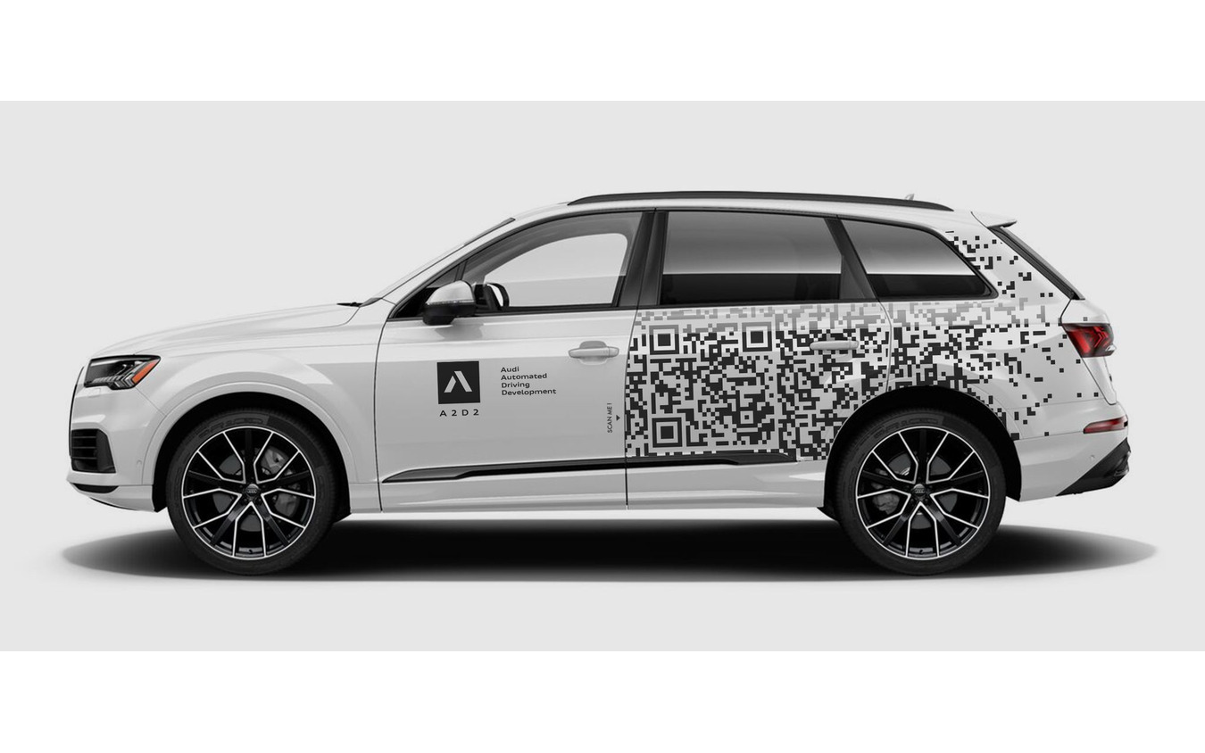 アウディ Q7 ベースの自動運転プロトタイプ車