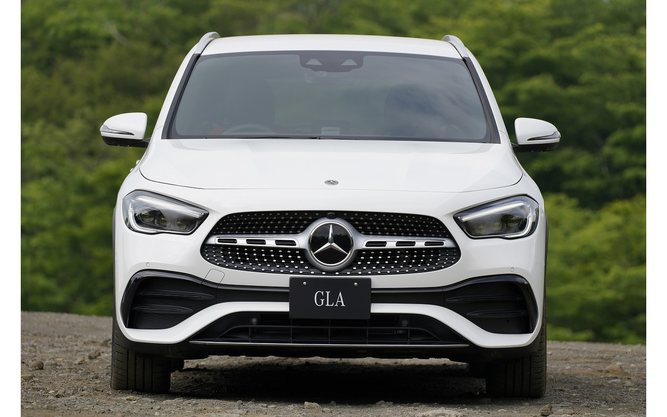 メルセデスベンツ GLA 新型