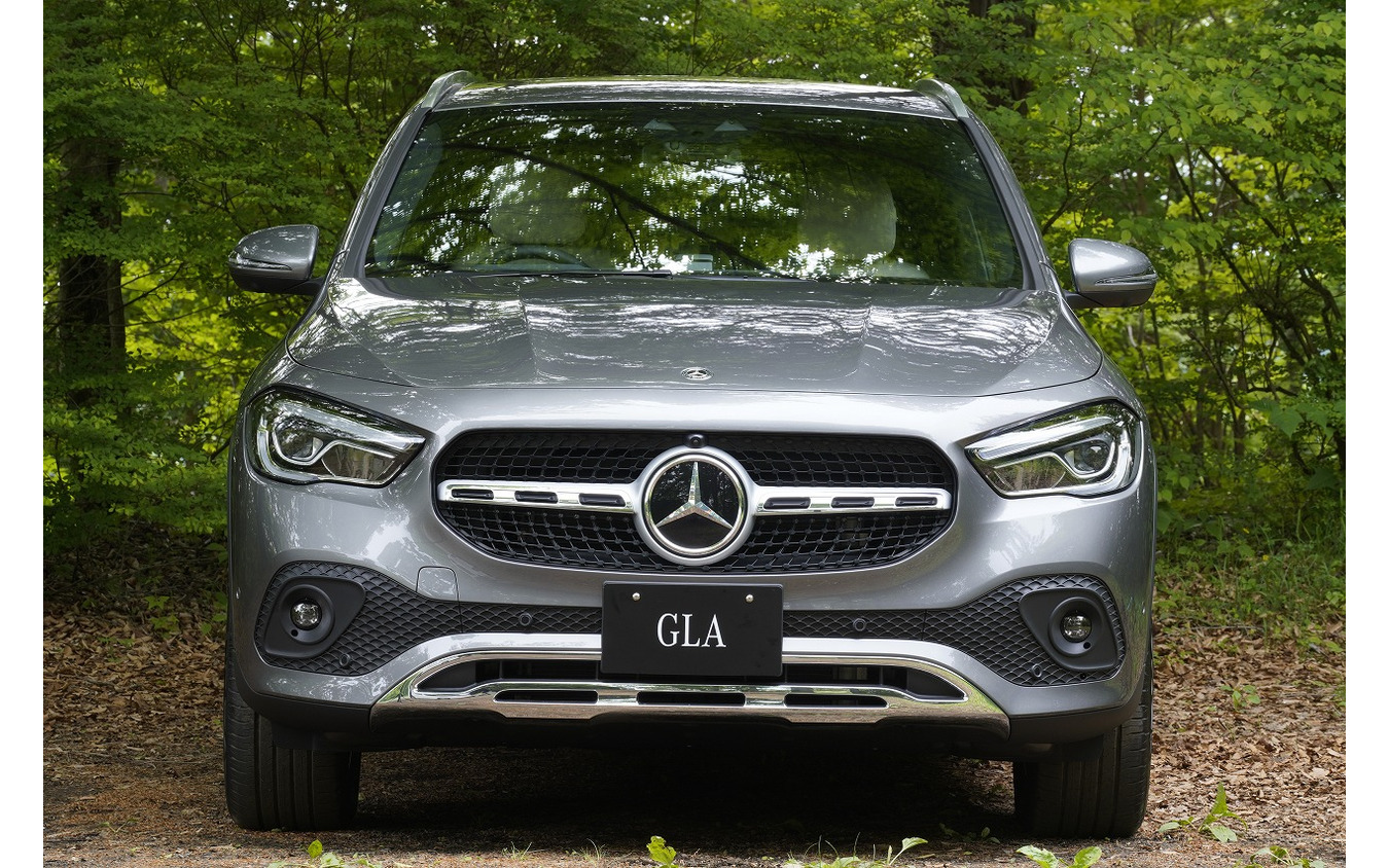 メルセデスベンツ GLA 新型