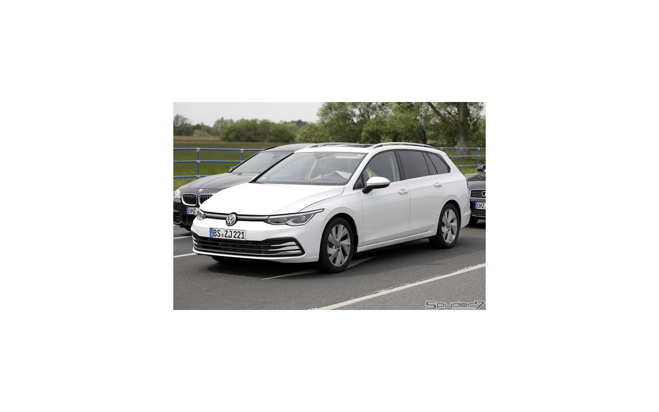 VW ゴルフ ヴァリアント 新型プロトタイプ スクープ写真