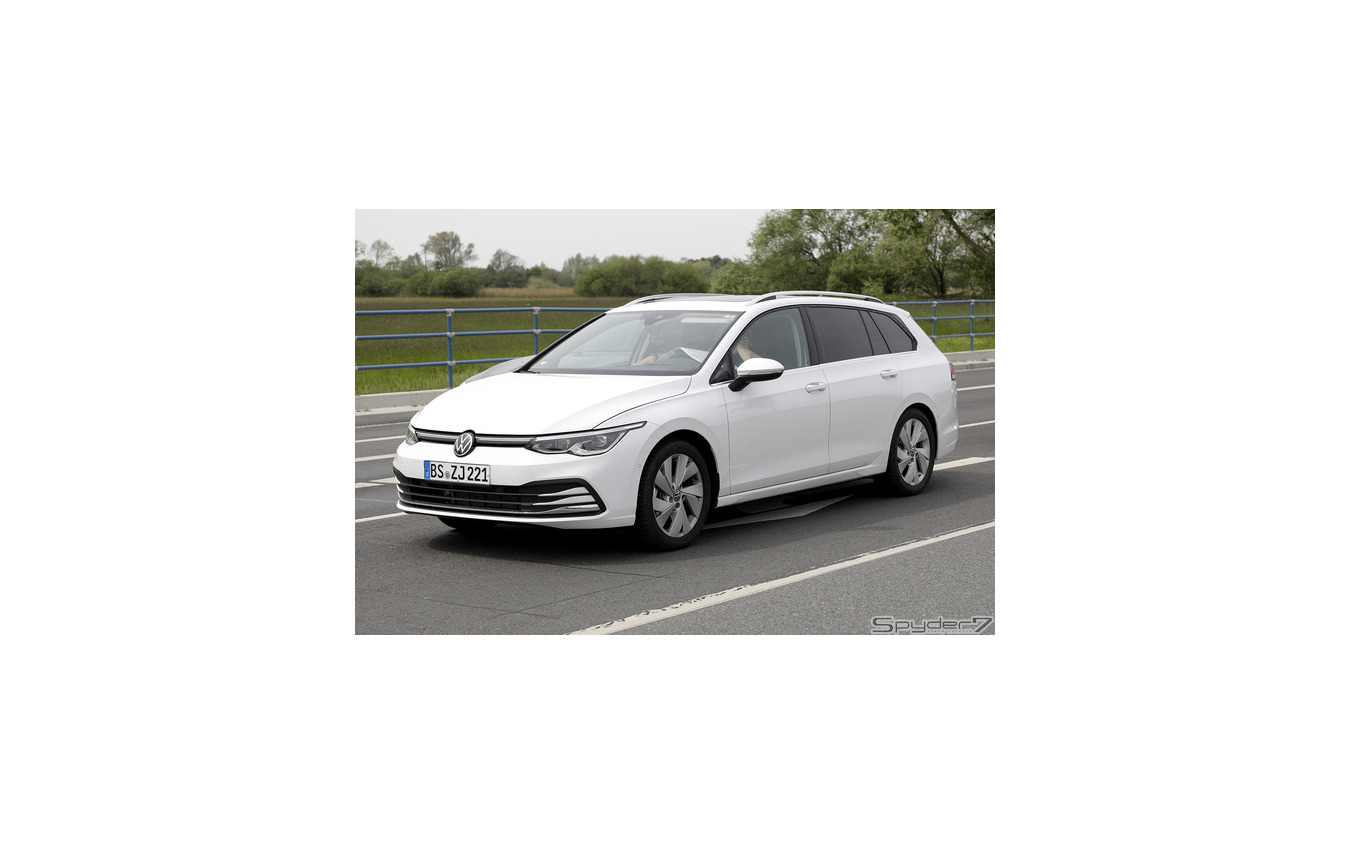 VW ゴルフ ヴァリアント 新型プロトタイプ スクープ写真