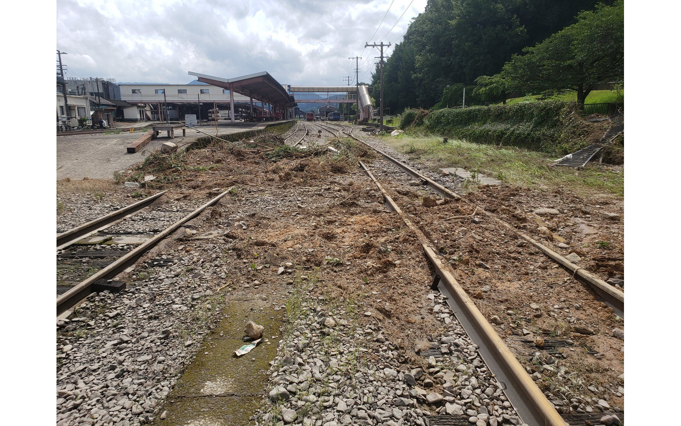 土砂が流入した駅。