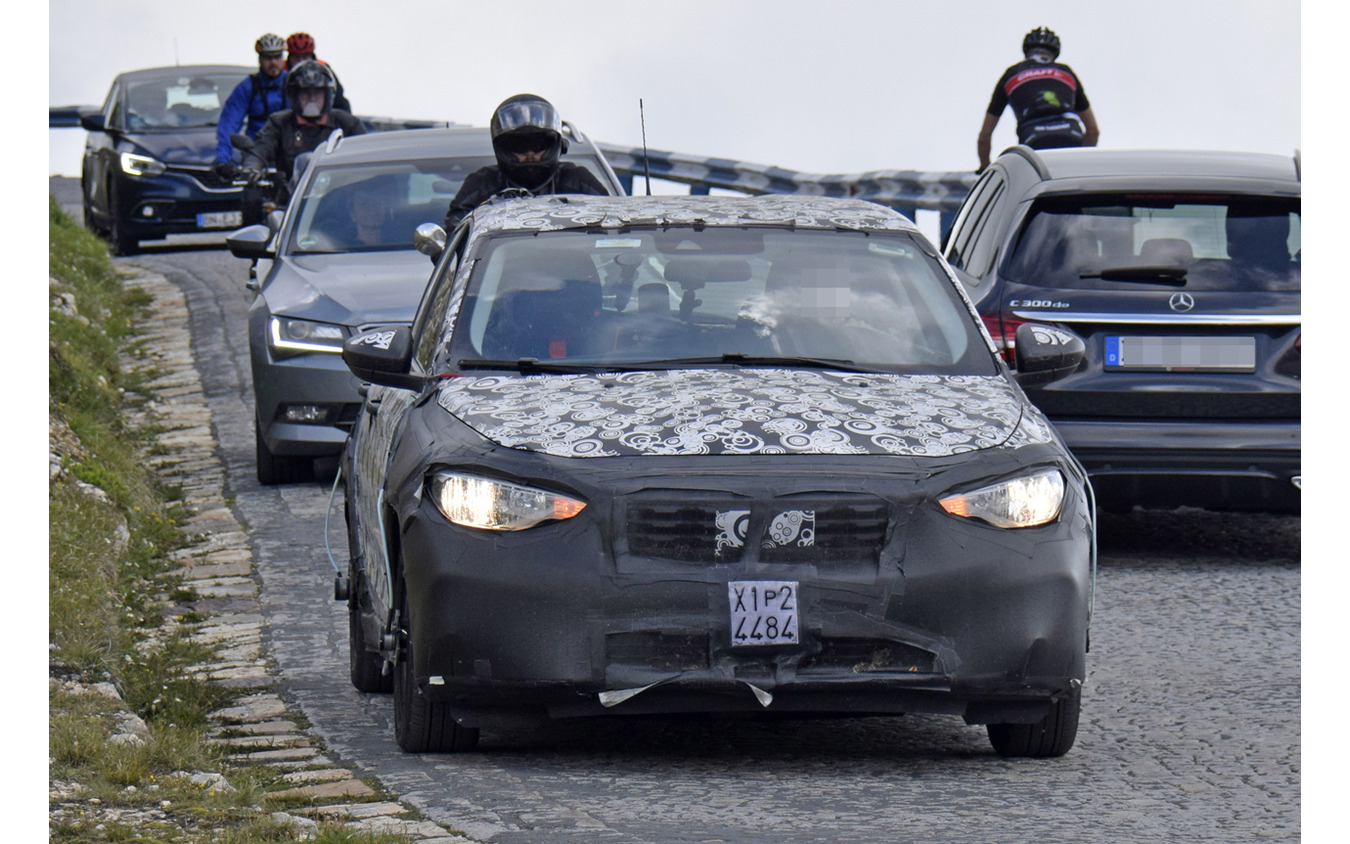 フィアット ティーポSW クロスオーバー 開発車両(スクープ写真)