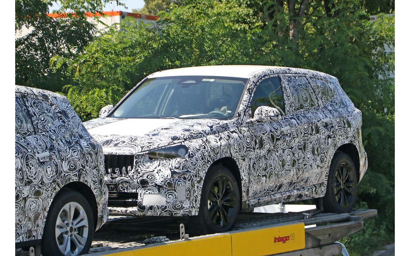 BMW X1 次期型プロトタイプ(スクープ写真)
