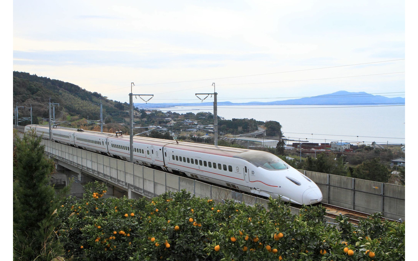 佐川急便の宅配便荷物輸送が検討されている九州新幹線。