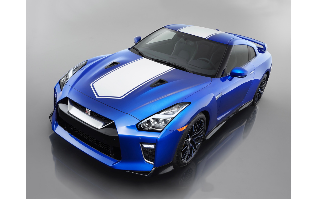 日産 GT-R 50周年記念使用(米国仕様)