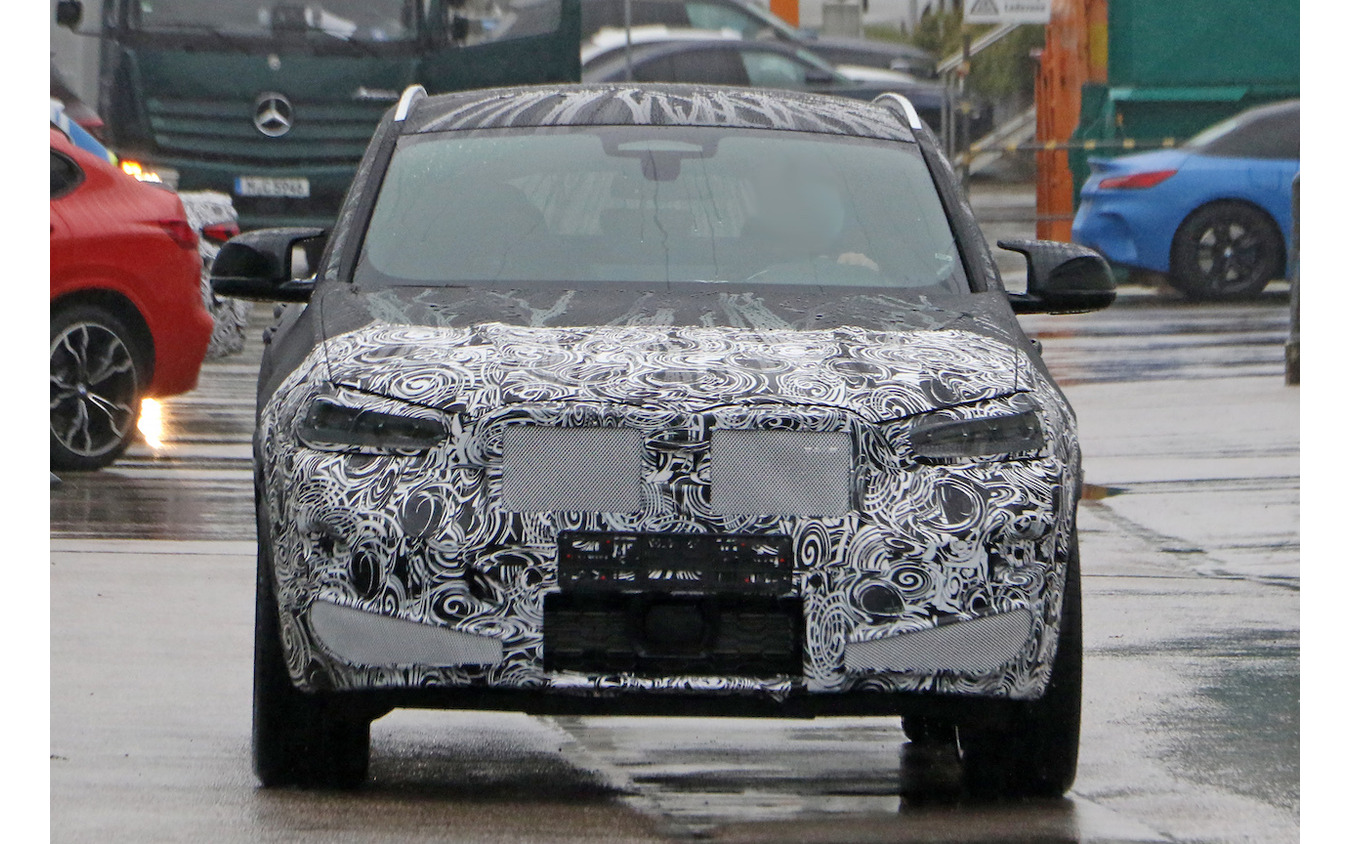BMW X4M 改良新型プロトタイプ(スクープ写真)