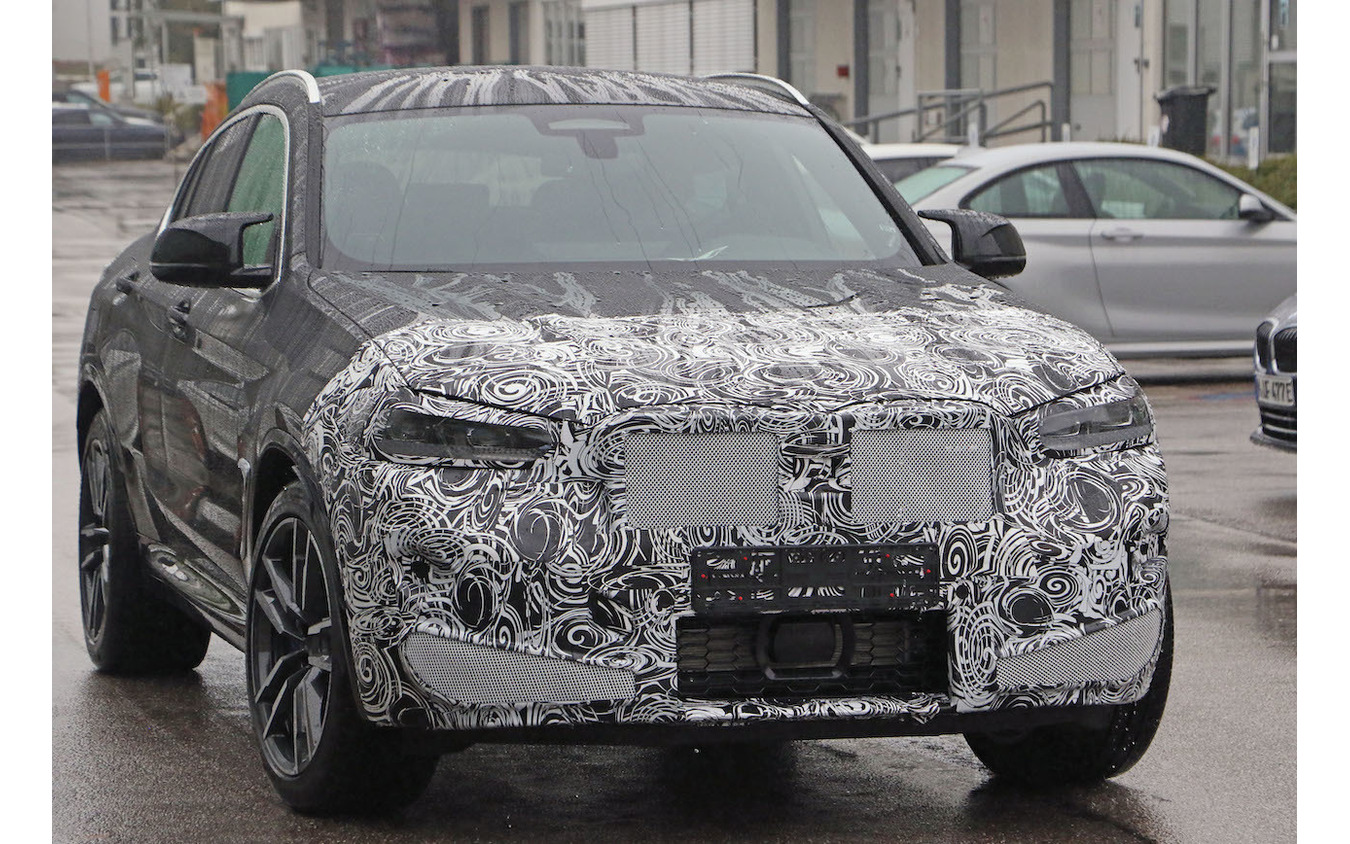 BMW X4M 改良新型プロトタイプ(スクープ写真)
