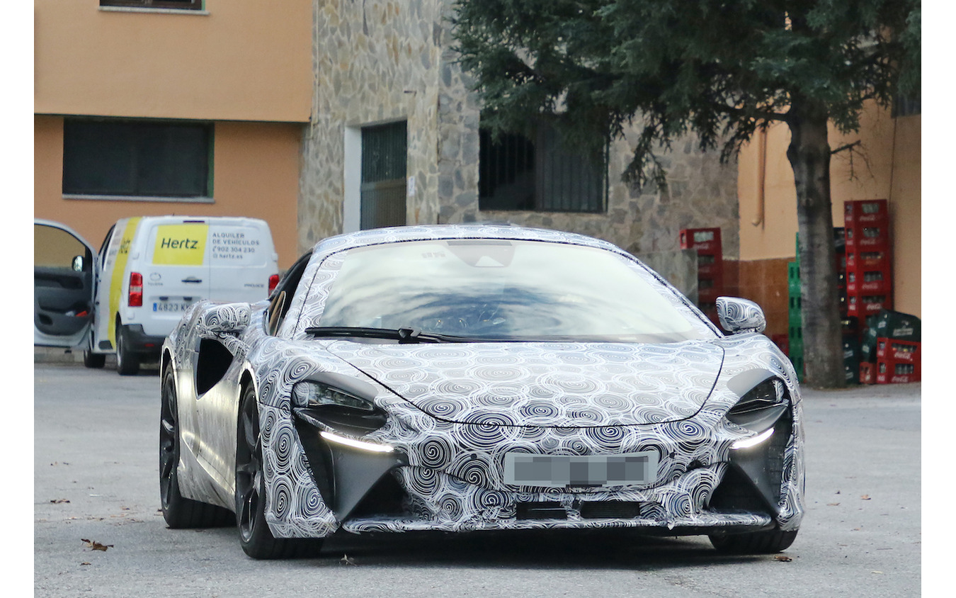 マクラーレンの新型ハイブリッド・スーパーカー(スクープ写真)