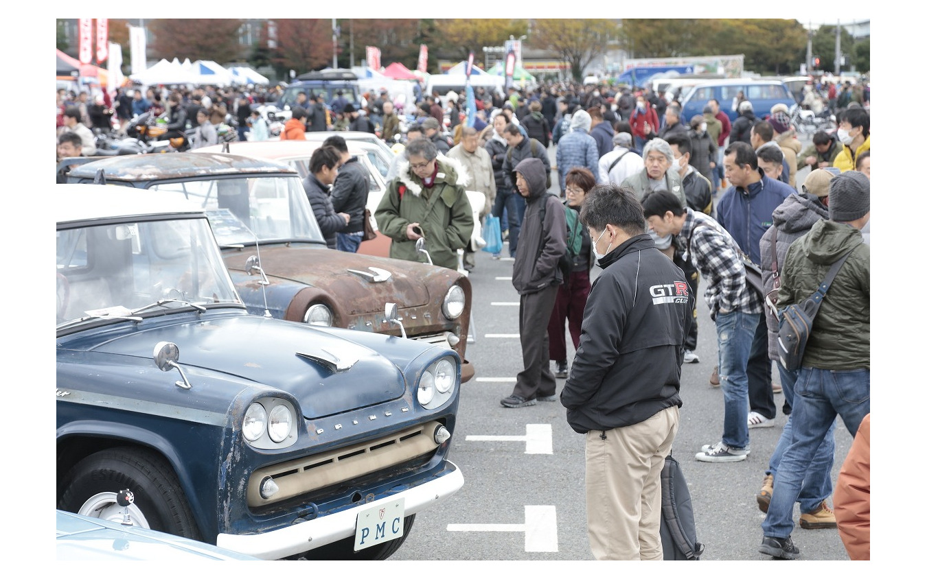 昭和レトロカー400台が大阪 舞洲に集結 超マニアック車両も登場 12月日 レスポンス Response Jp