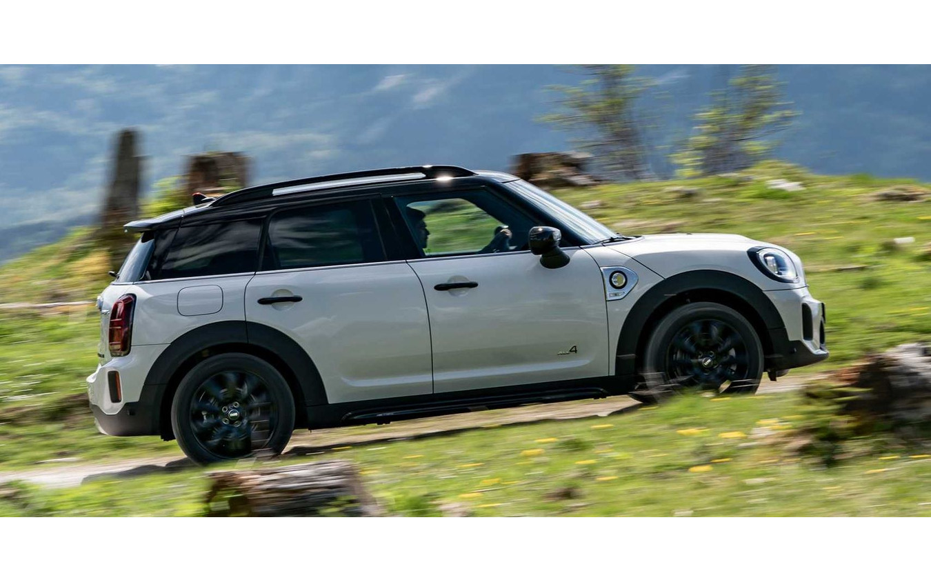 MINI カントリーマン(MINI クロスオーバー)改良新型のPHV