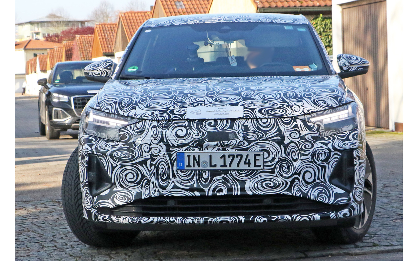 アウディ Q4 e-tron 市販型プロトタイプ (スクープ写真)