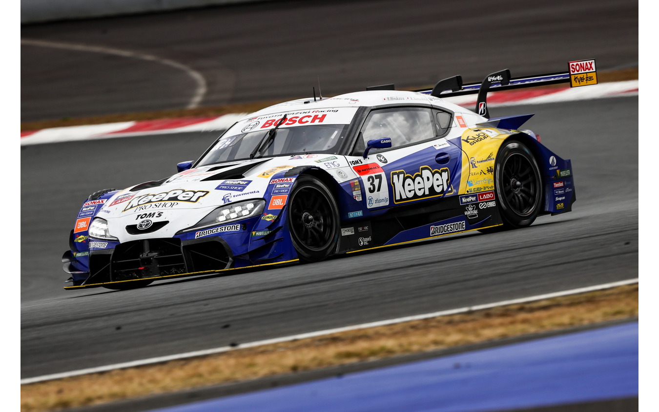 Super Gt 最終戦 Raybrig Nsx Gtが残り数百メートルで逆転優勝 チャンピオンを獲得 レスポンス Response Jp