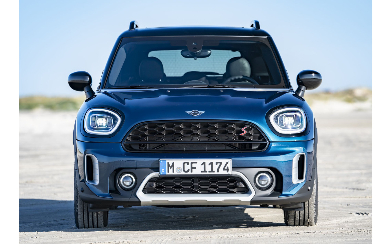 MINI カントリーマン(クロスオーバー)の「ボードウォーク」
