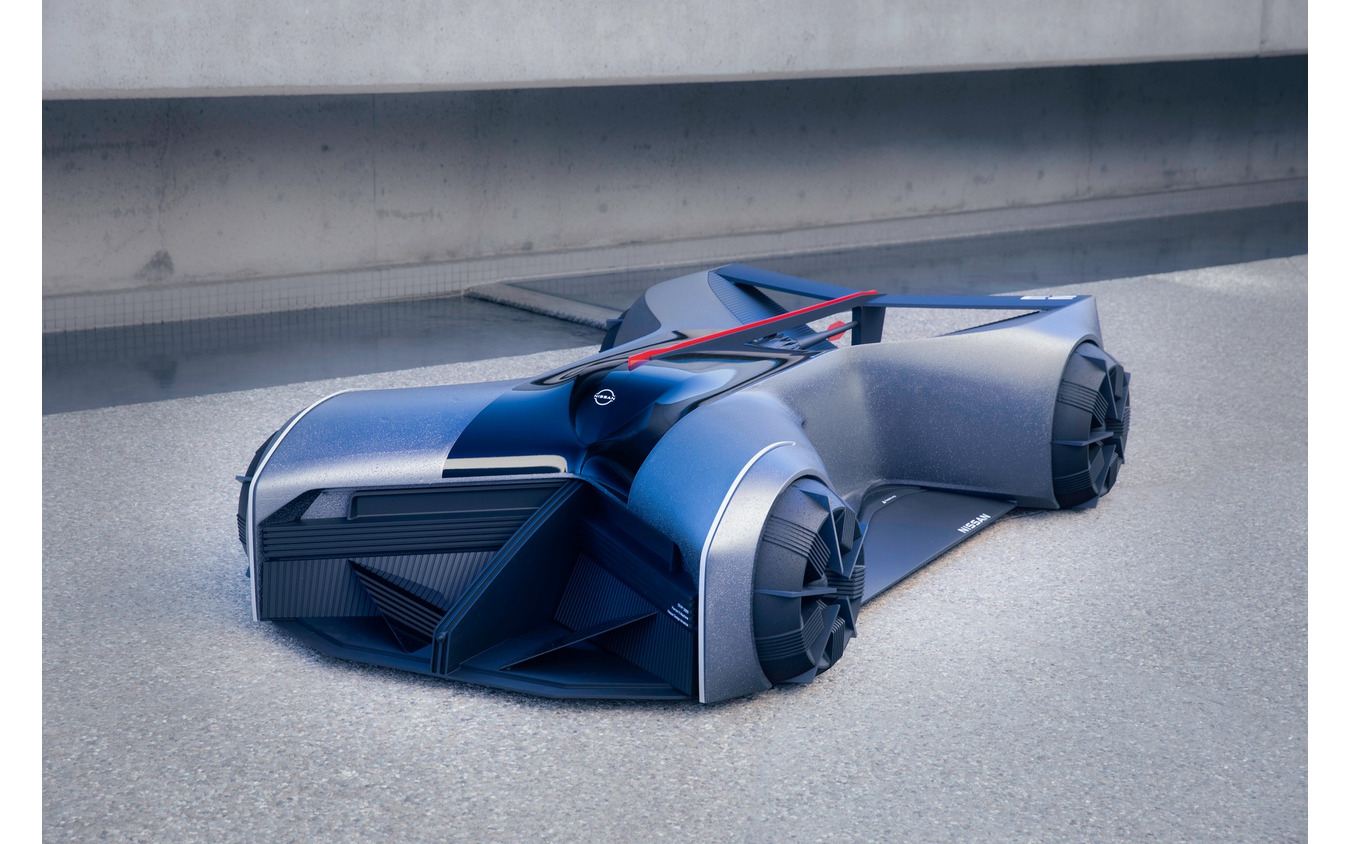 2050年の日産 GT-R をテーマにした学生の作品『GT-R(X)2050』