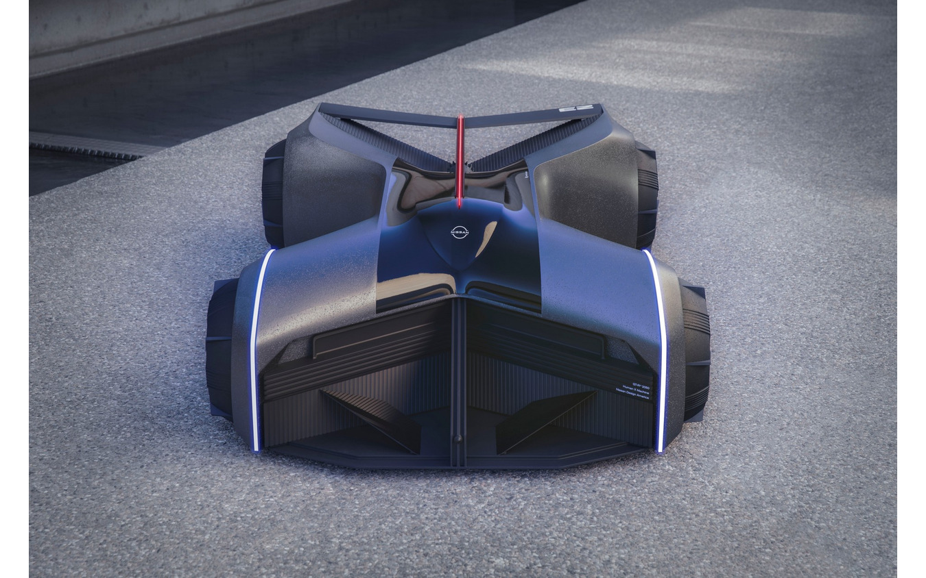 2050年の日産 GT-R をテーマにした学生の作品『GT-R(X)2050』