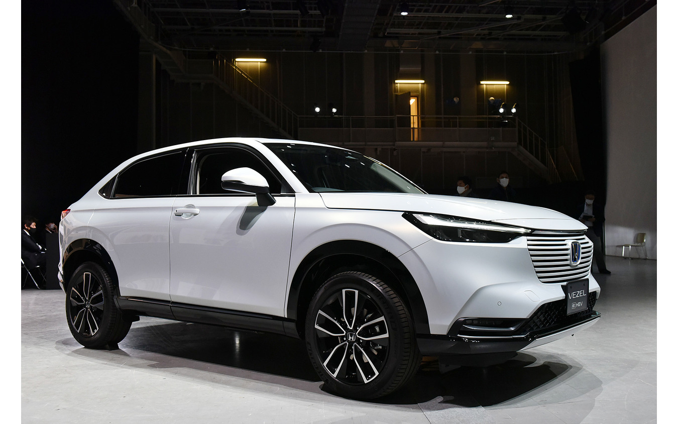 ホンダ ヴェゼル 新型(e:HEV Z)
