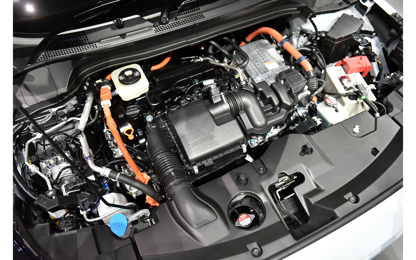 ホンダ ヴェゼル 新型(e:HEV PLaY)