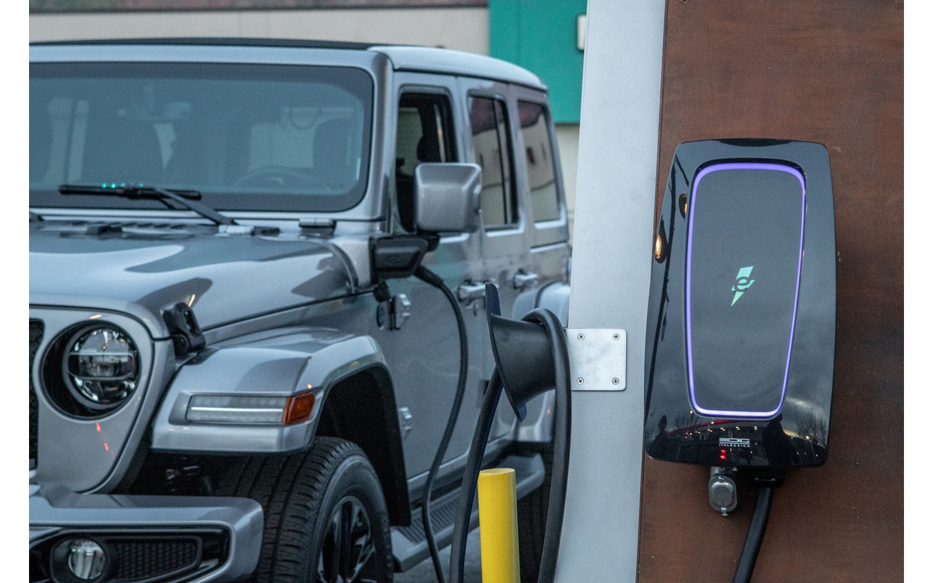jeep ラングラー　4xe phv ev 充電ケーブル　袋セット s-l400.jpg
