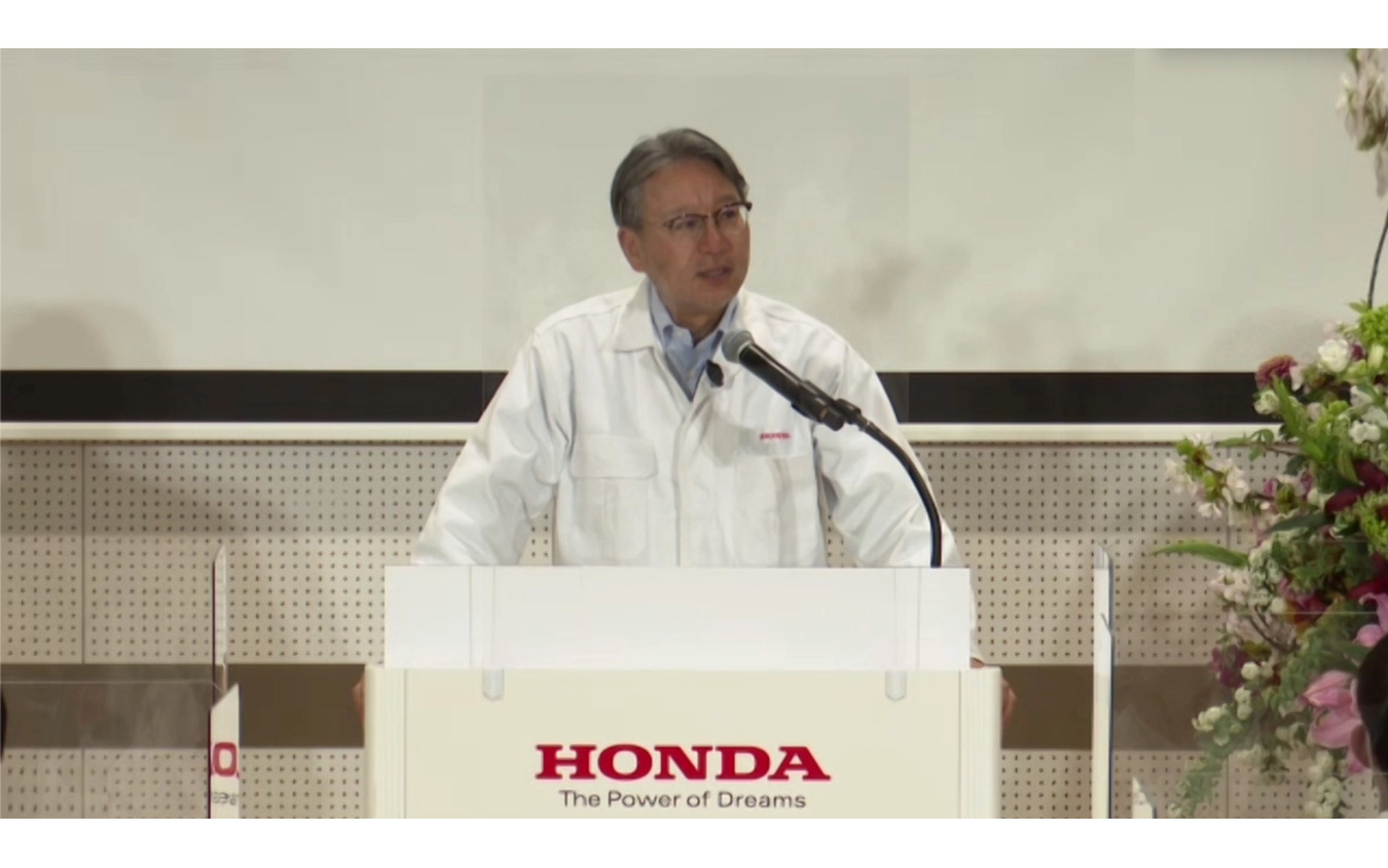 ホンダ 三部社長体制が始動 入社式で 強風にあらがって飛び立とう レスポンス Response Jp ホンダ 三部社長体制が始動 入社式で 強風にあらがって飛び立とう レスポンス Response Jp