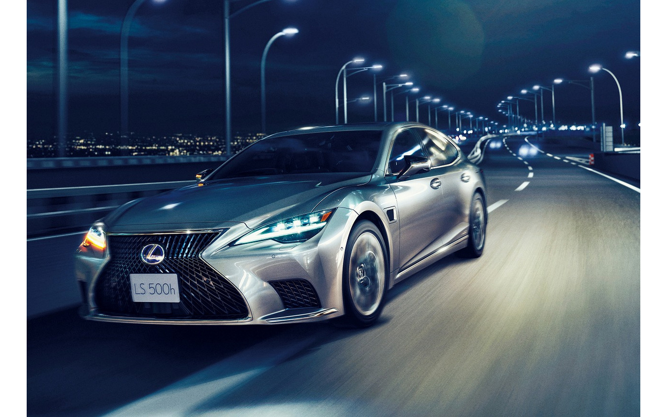 レクサス LS500h EXECUTIVE Advanced Drive(銀影ラスター)<オプション装着車>