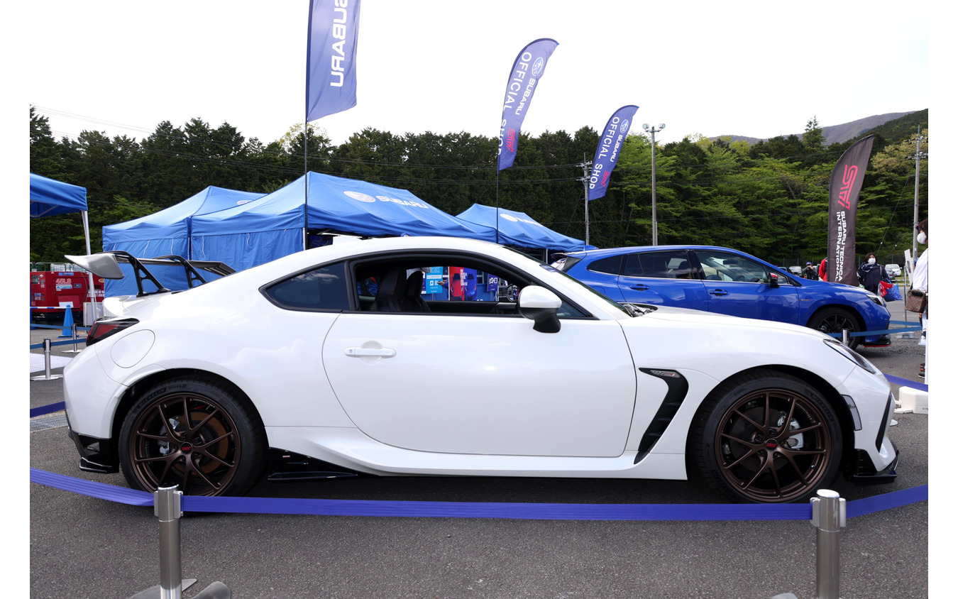 スバルBRZ STIパフォーマンスパーツ装着車