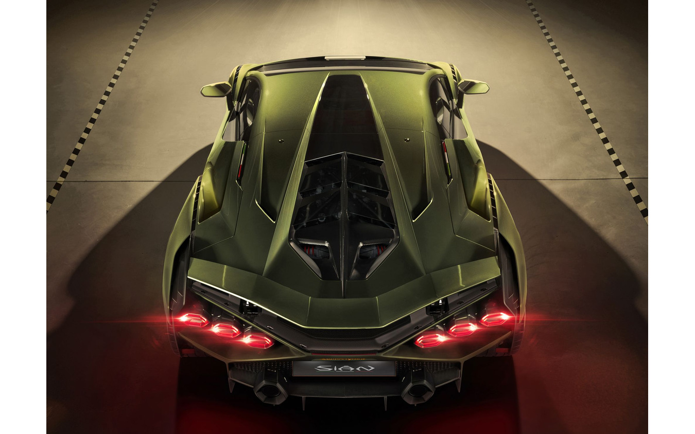 ランボルギーニ・シアン FKP 37(参考)