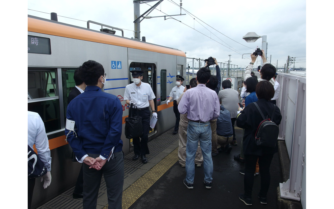 京成線ミステリーツアー：3100形車両が芝山鉄道に入線。