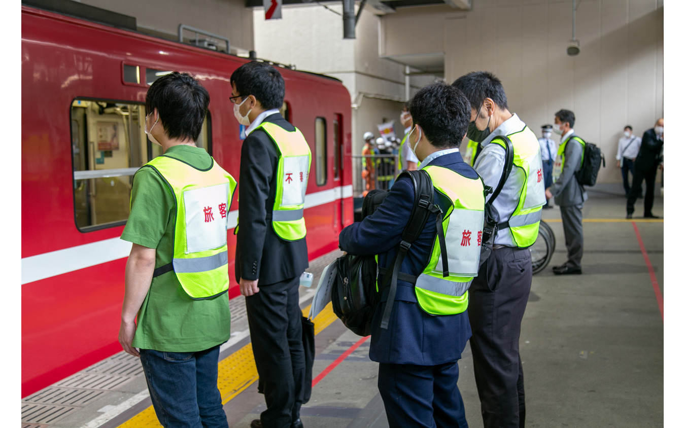京浜急行の鉄道に対する妨害対策訓練