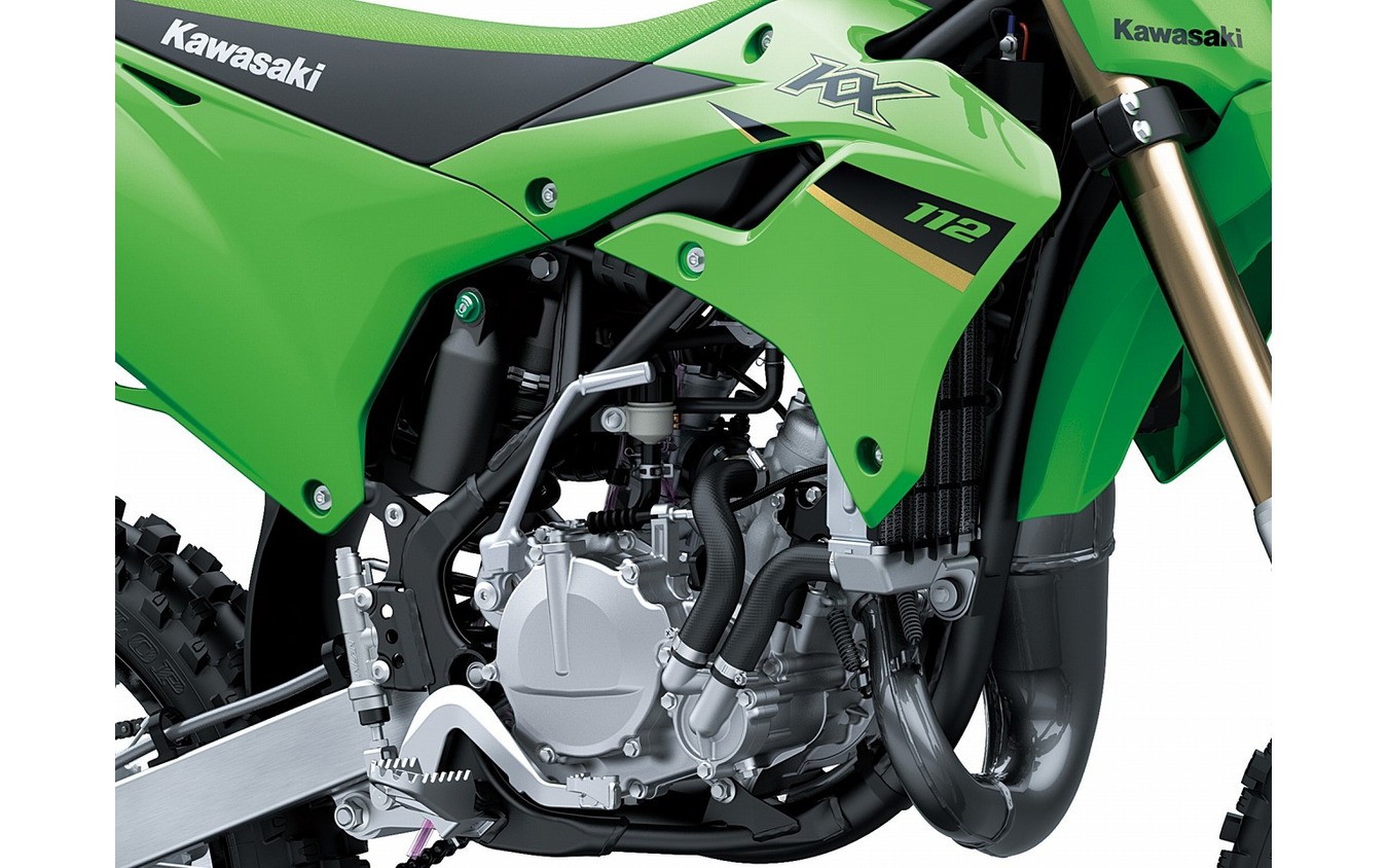 カワサキ Kx112 排気量アップで戦闘力向上 Kx Klxシリーズ 22年モデル9車種発表 レスポンス Response Jp