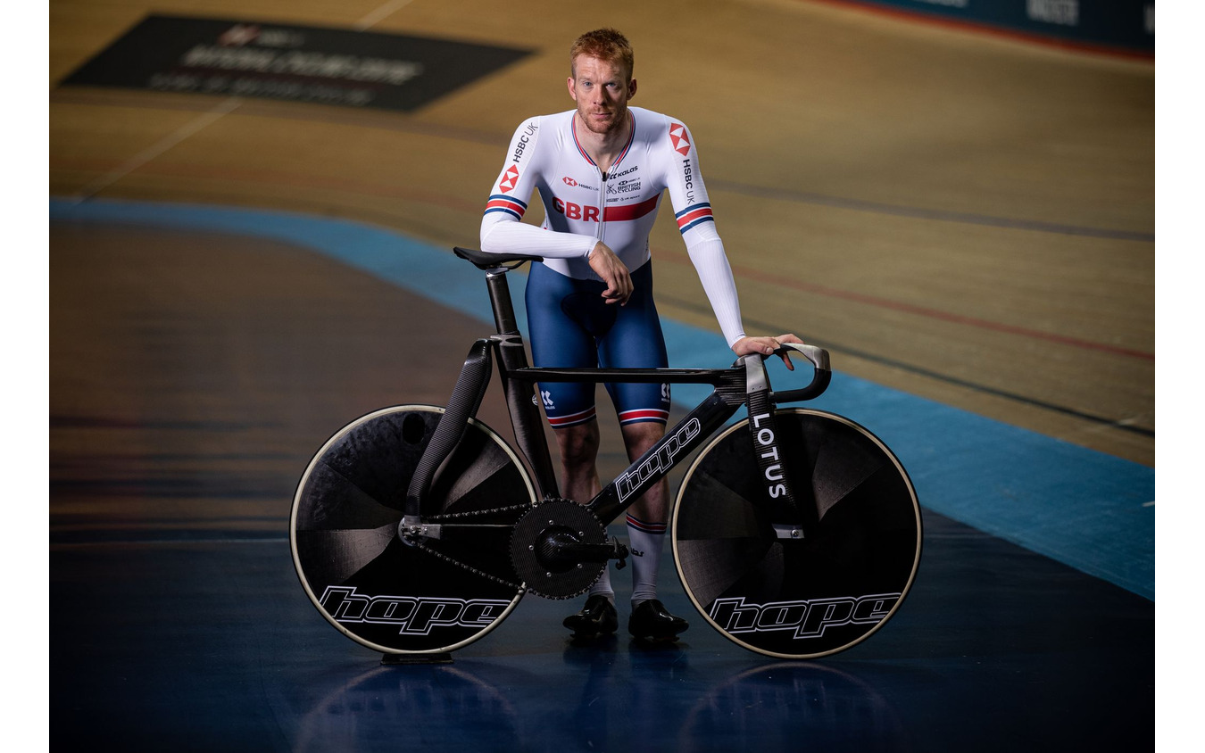 ロータスから25年ぶりトラックレース用自転車、英国代表チーム向けに 