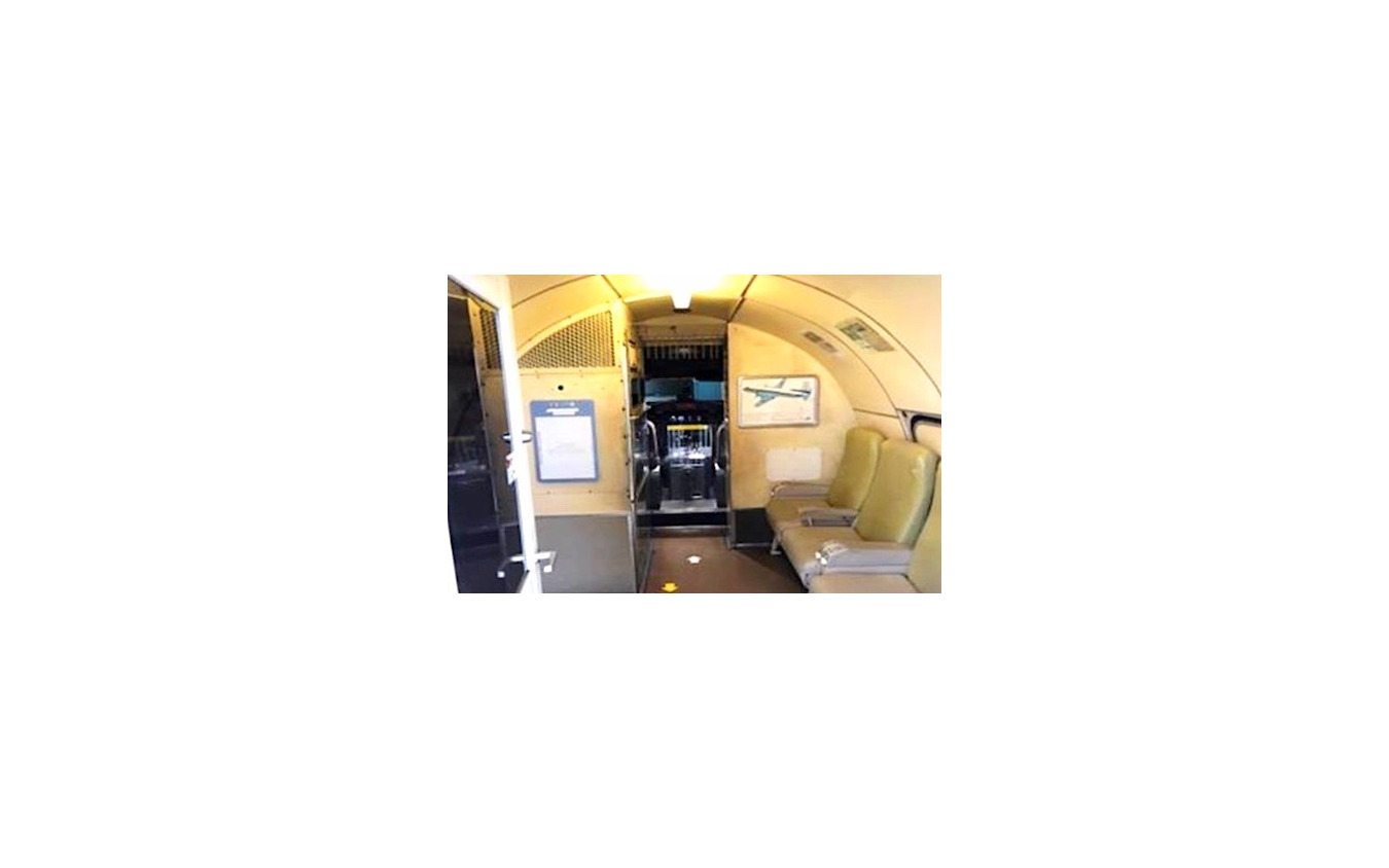 電車とバスの博物館B棟:YS-11