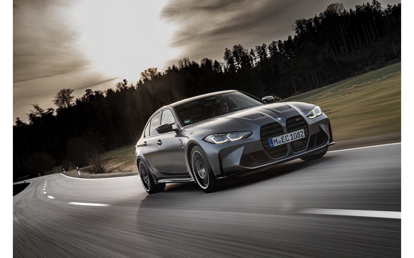 BMW M3 コンペティション・セダン 新型の「M xDrive」