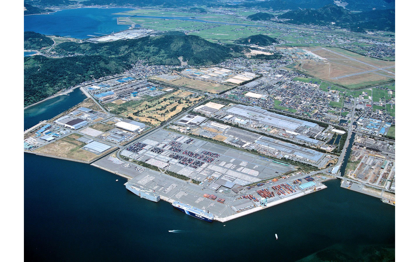 米当局、テスラ車76万5000台を調査u2026オートパイロットの安全問題で