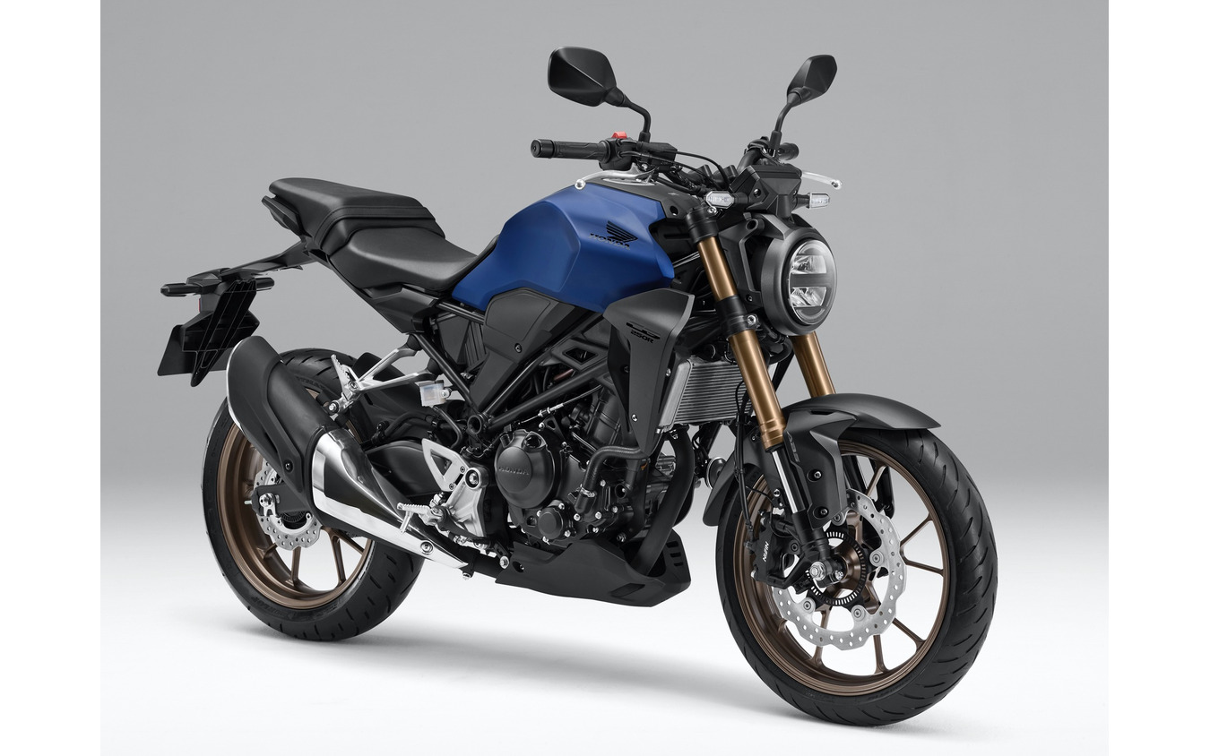 初心者におすすめの250ccバイク 1位は安定感と乗りやすさで Cb250r レスポンス Response Jp 初心者におすすめの250ccバイク 1位は安定感と乗りやすさで Cb250r レスポンス Response Jp