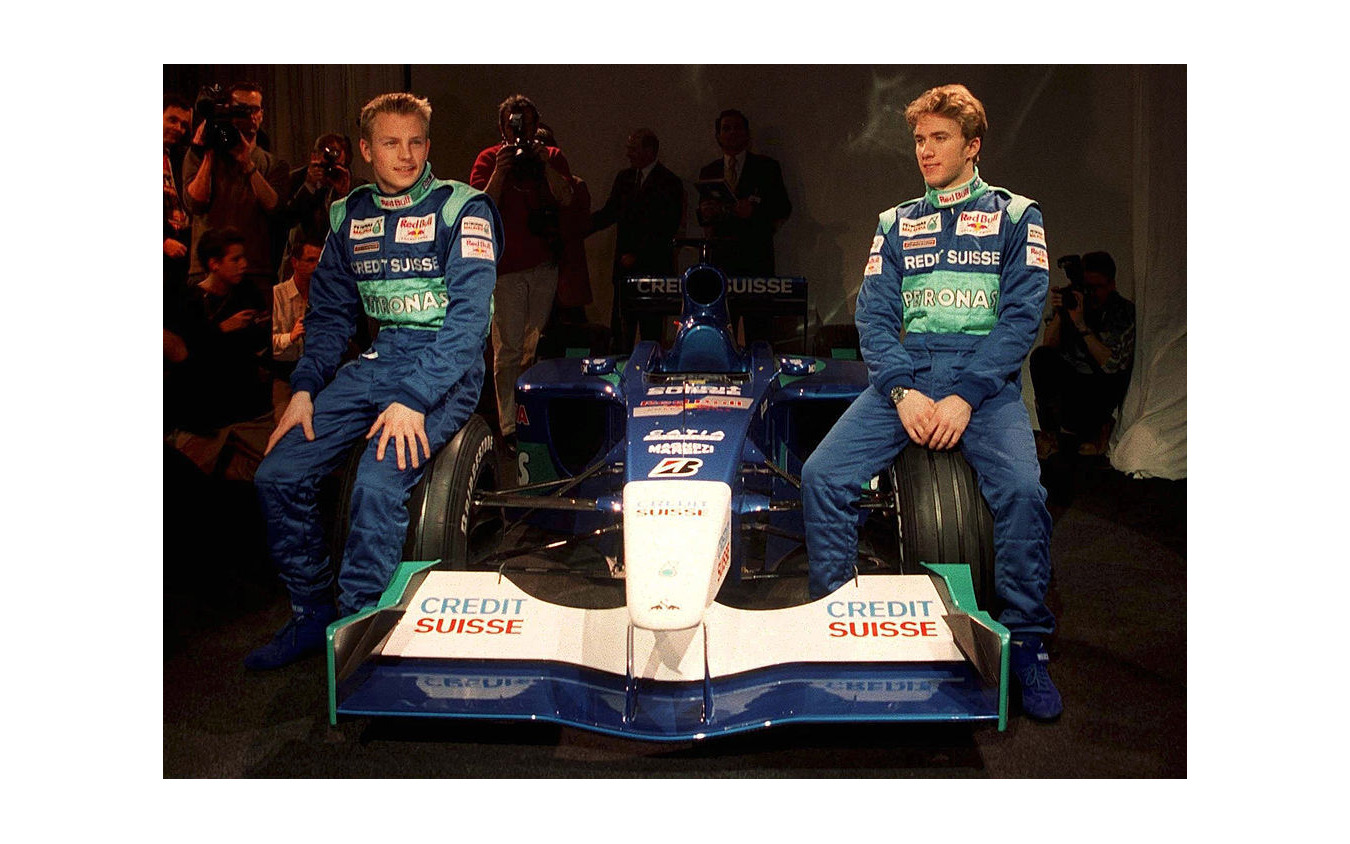 ザウバーからF1デビュー（向かって左）。2001年1月のプレゼンテーション、チームメイトはニック・ハイドフェルド