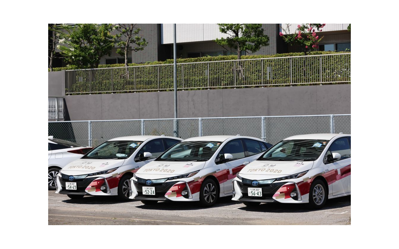 東京大会公式車両のトヨタ車 中古車市場で流通 塗装そのまま 2枚目の写真 画像 レスポンス Response Jp