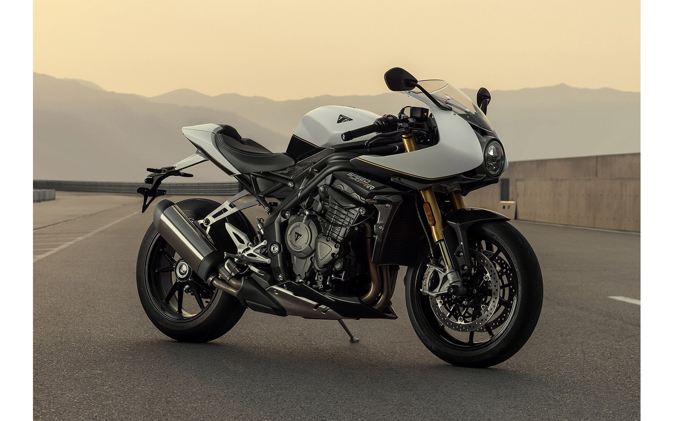 トライアンフ スピードトリプル1200RR