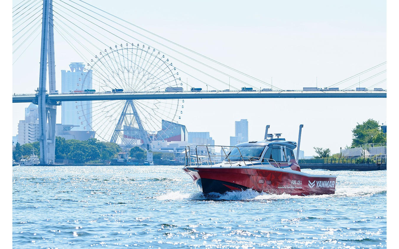 ヤンマーの水素燃料電池試験艇