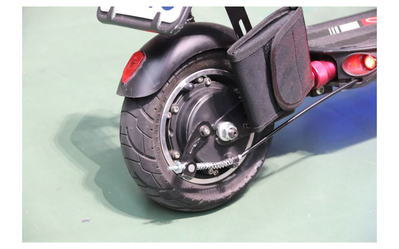 アソモビ2021:2輪、3輪バイクもEV