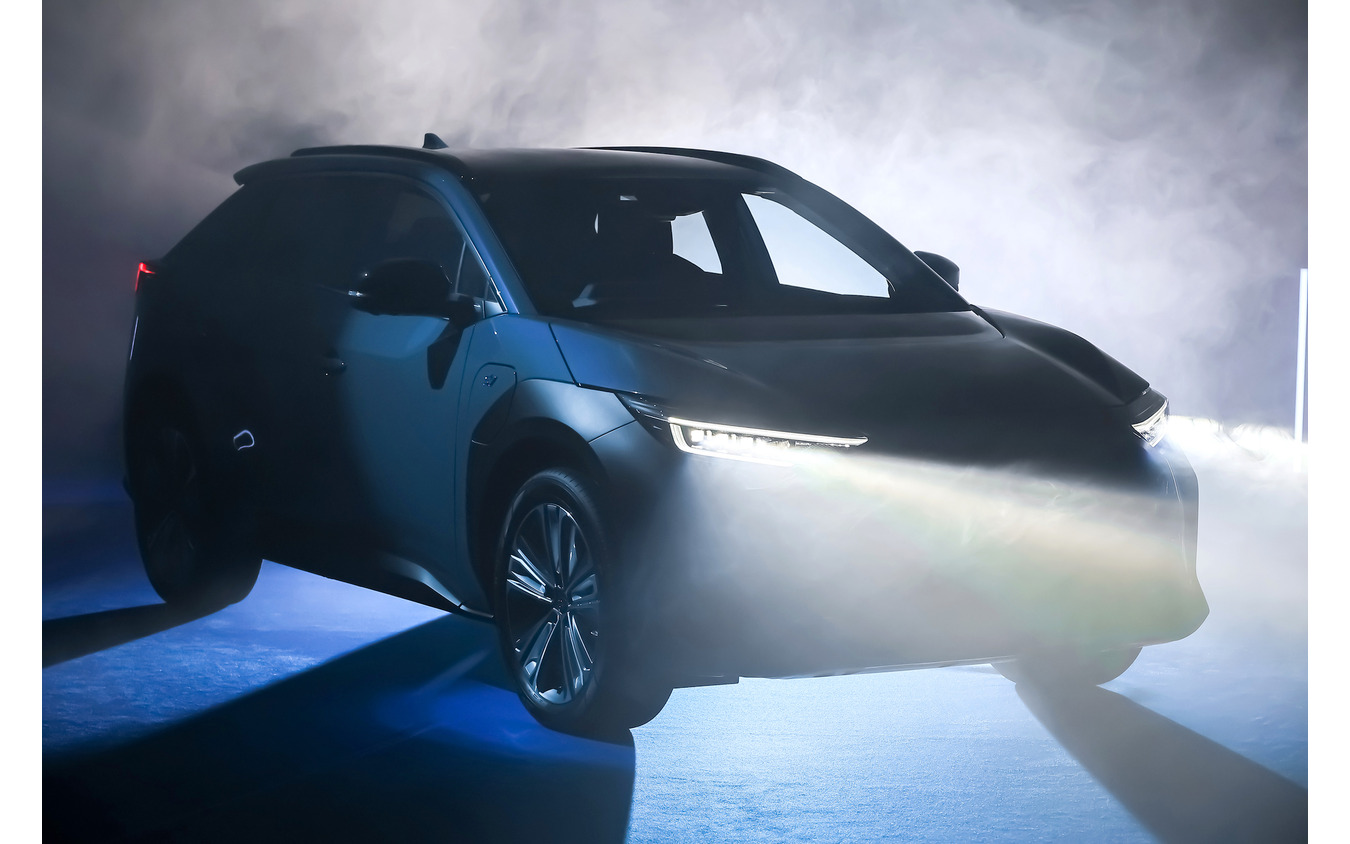 スバル ソルテラ】新世代EV発表u2026トヨタと共同開発、発売は2022年