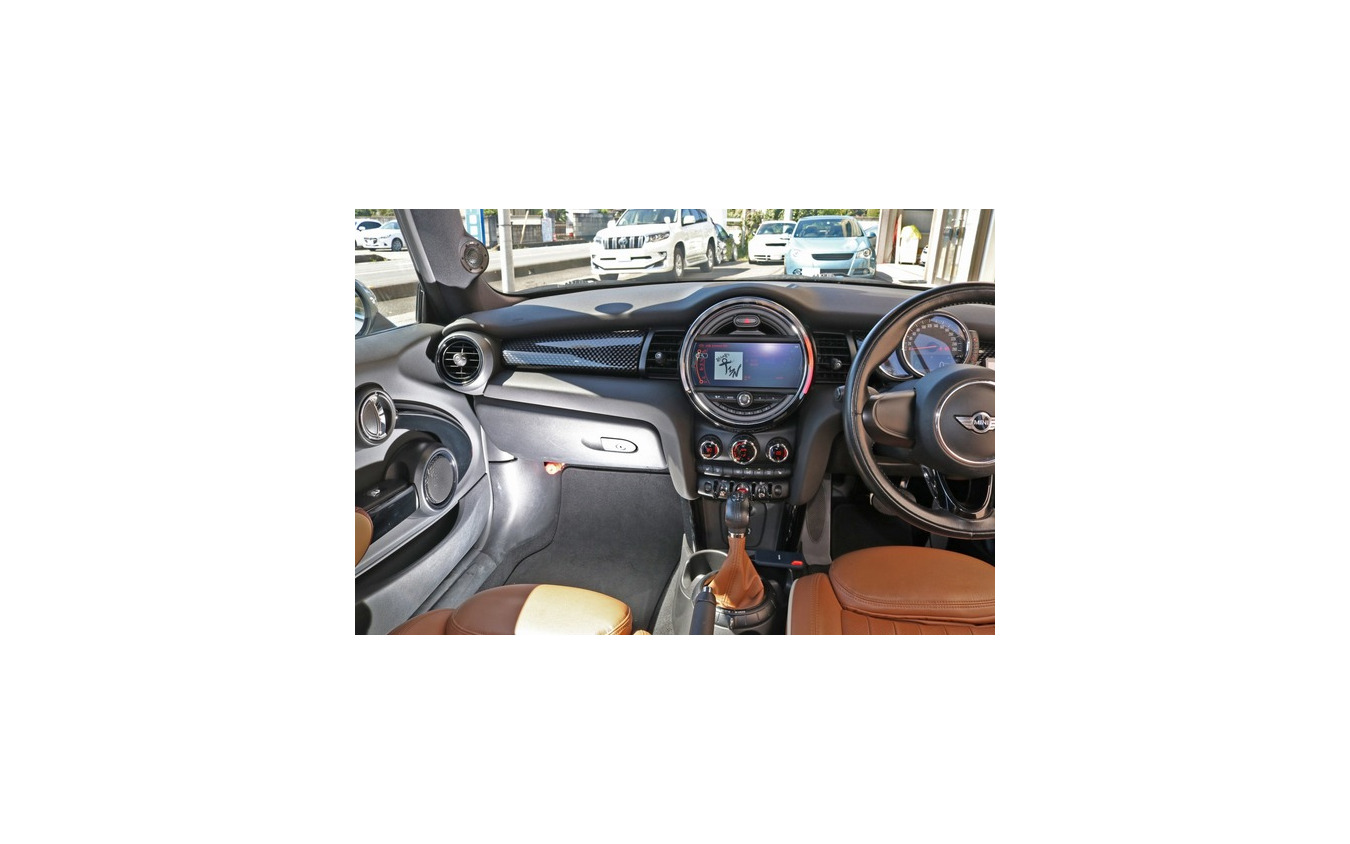 car audio newcomer! MINI クーパーS(オーナー・飯塚正樹さん) by to be Style 前編