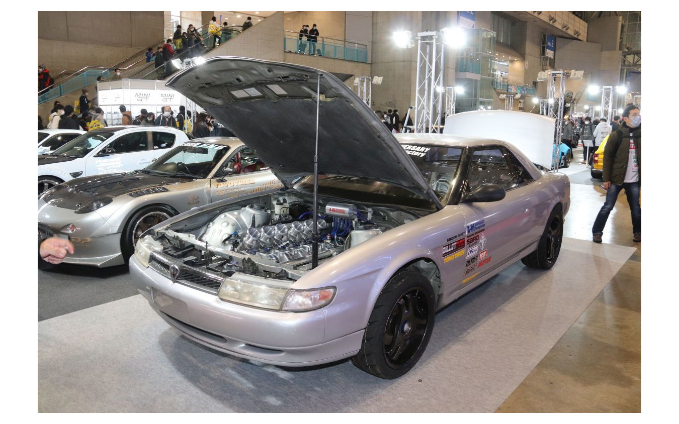 39Bロータリー? 6ローターユーノスコスモ(東京オートサロン2022)