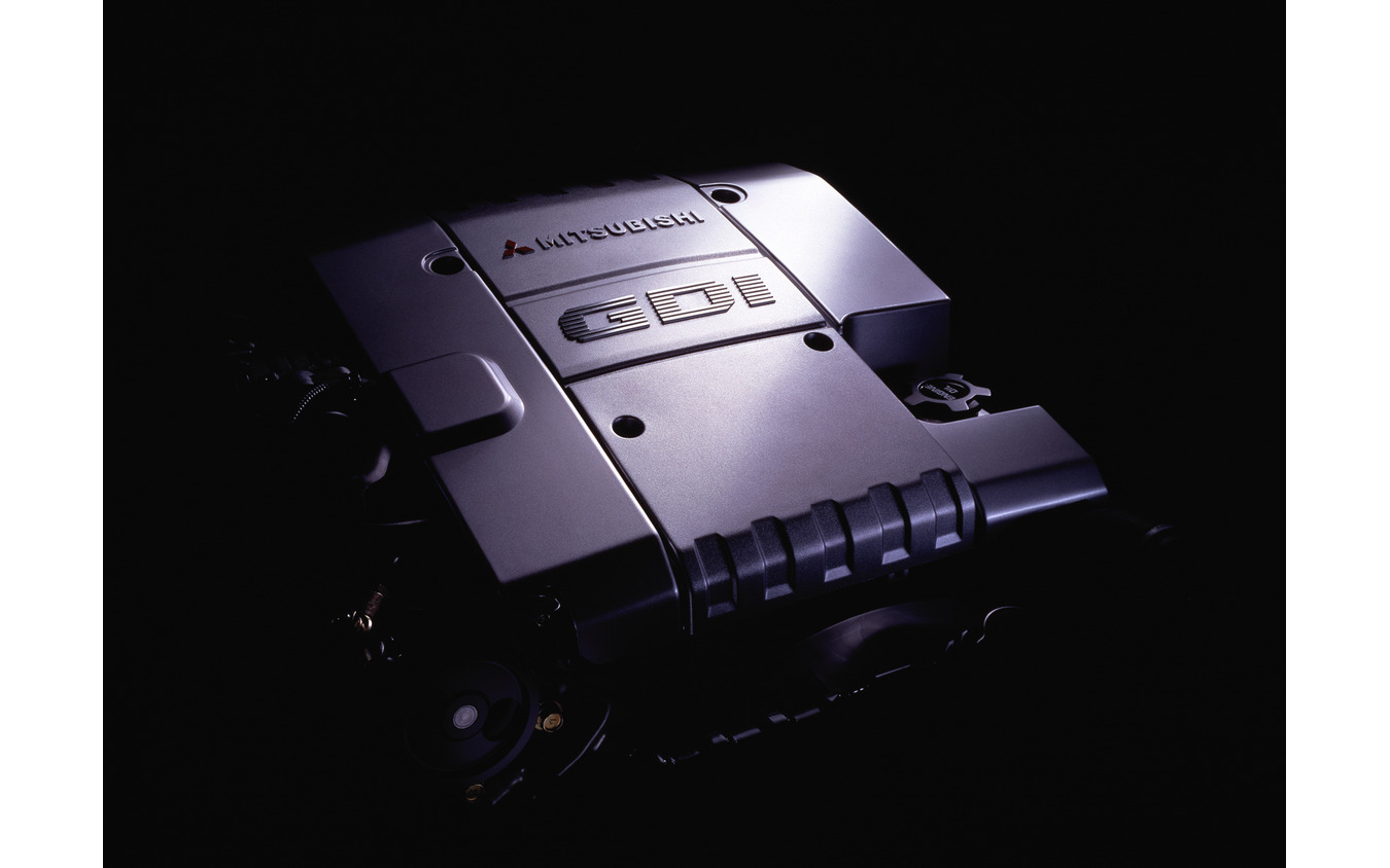 三菱GDIエンジン（パジェロ、1998年）