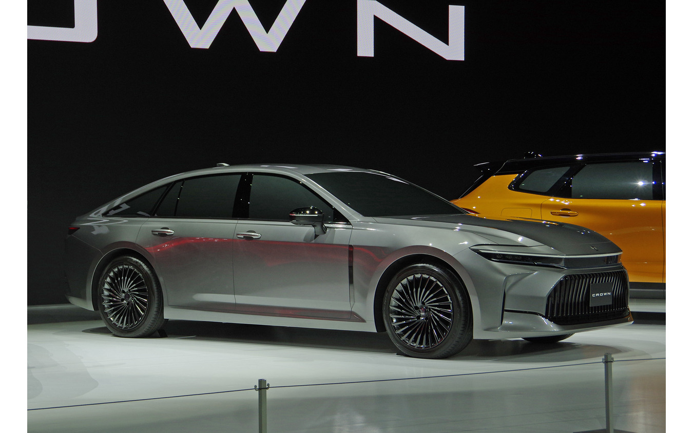 トヨタ クラウン 新型 豊田社長 日本の技術と人材を結集したクルマ 日本の底力が詰まっている 7枚目の写真 画像 レスポンス Response Jp