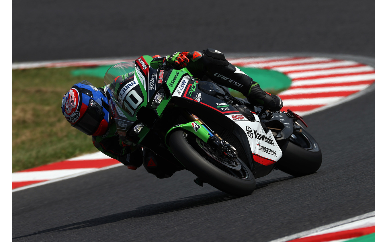 公式予選3番手の#10 Kawasaki Racing Team Suzuka 8H（L・ハスラム／A・ロウズ／J・レイ）