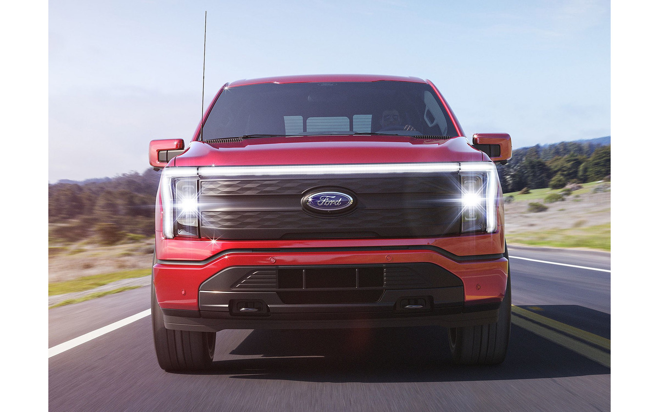 フォードのEVピックアップ、『F-150ライトニング』…2023北米トラック