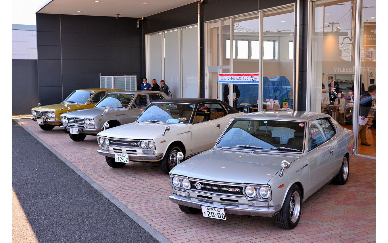 残業440時間! 60年代、日産車のカタログ制作現場は…ローレルC30を語る