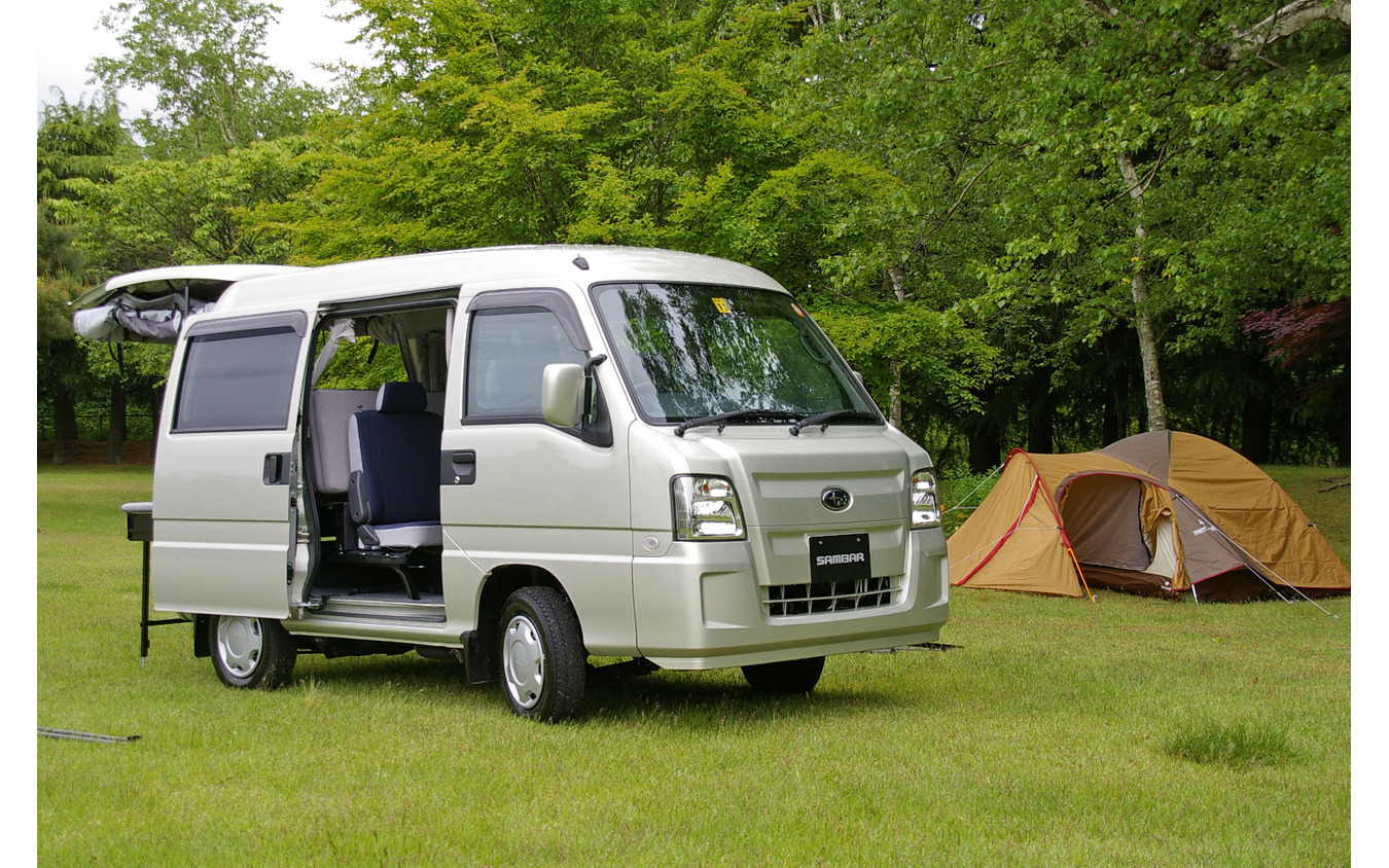 スバルの軽キャンピングカー 旅人 車中泊ブームで順調な滑り出し レスポンス Response Jp スバルの軽キャンピングカー 旅人 車中泊ブームで順調な滑り出し レスポンス Response Jp