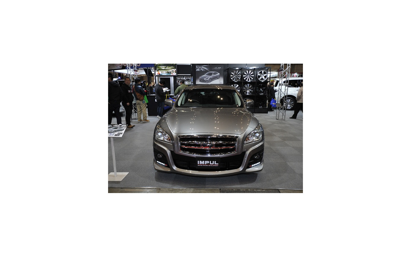 東京オートサロン12 Impul仕様の日産 フーガ 迫力の表情 レスポンス Response Jp 東京オートサロン12 Impul仕様の日産 フーガ 迫力の表情 レスポンス Response Jp